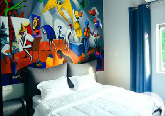 洛阳对于酒店的墙体彩绘而言更注重哪些方面？